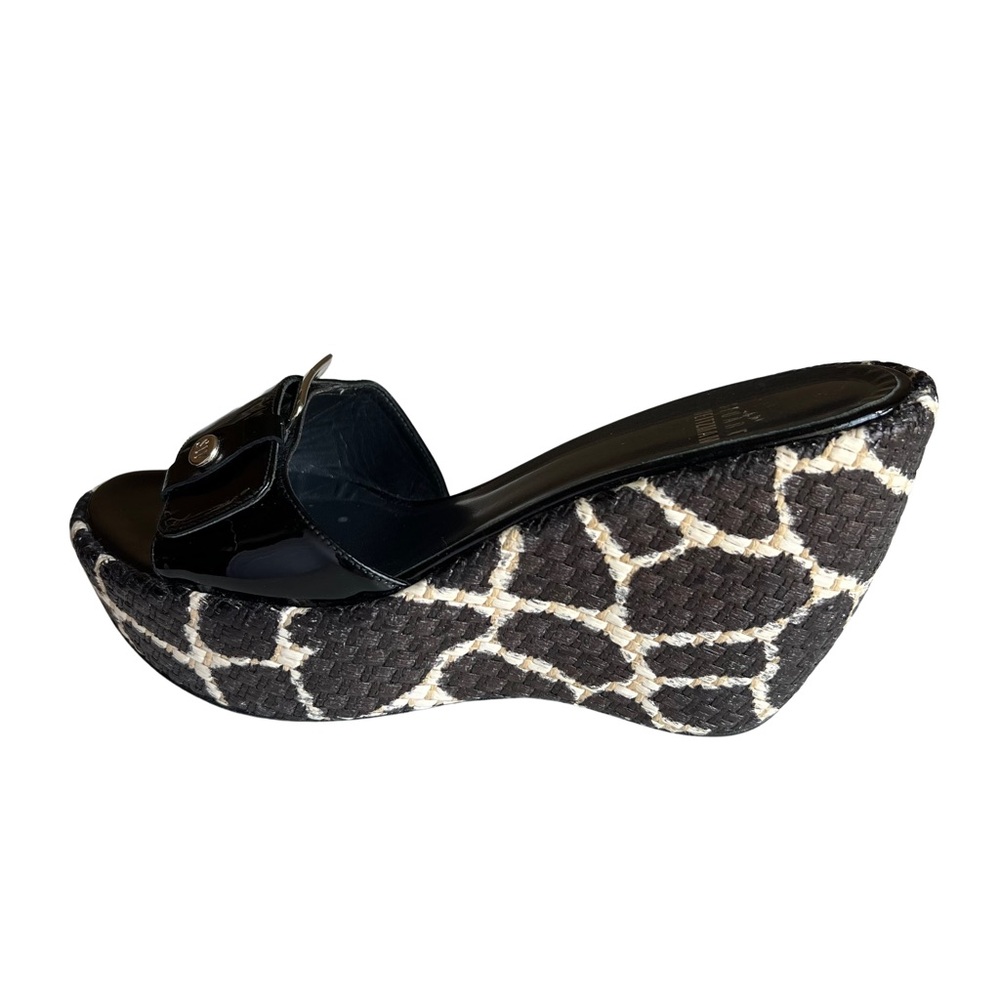 Stuart Weitzman | Patent Buckle Giraffe Wedge - image 5
